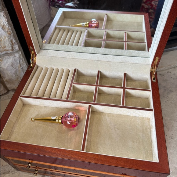 Luxury Wooden Jewelry Box with Mirror – 3-Tier Jewelry Organizer Chest - Picture 6 of 13